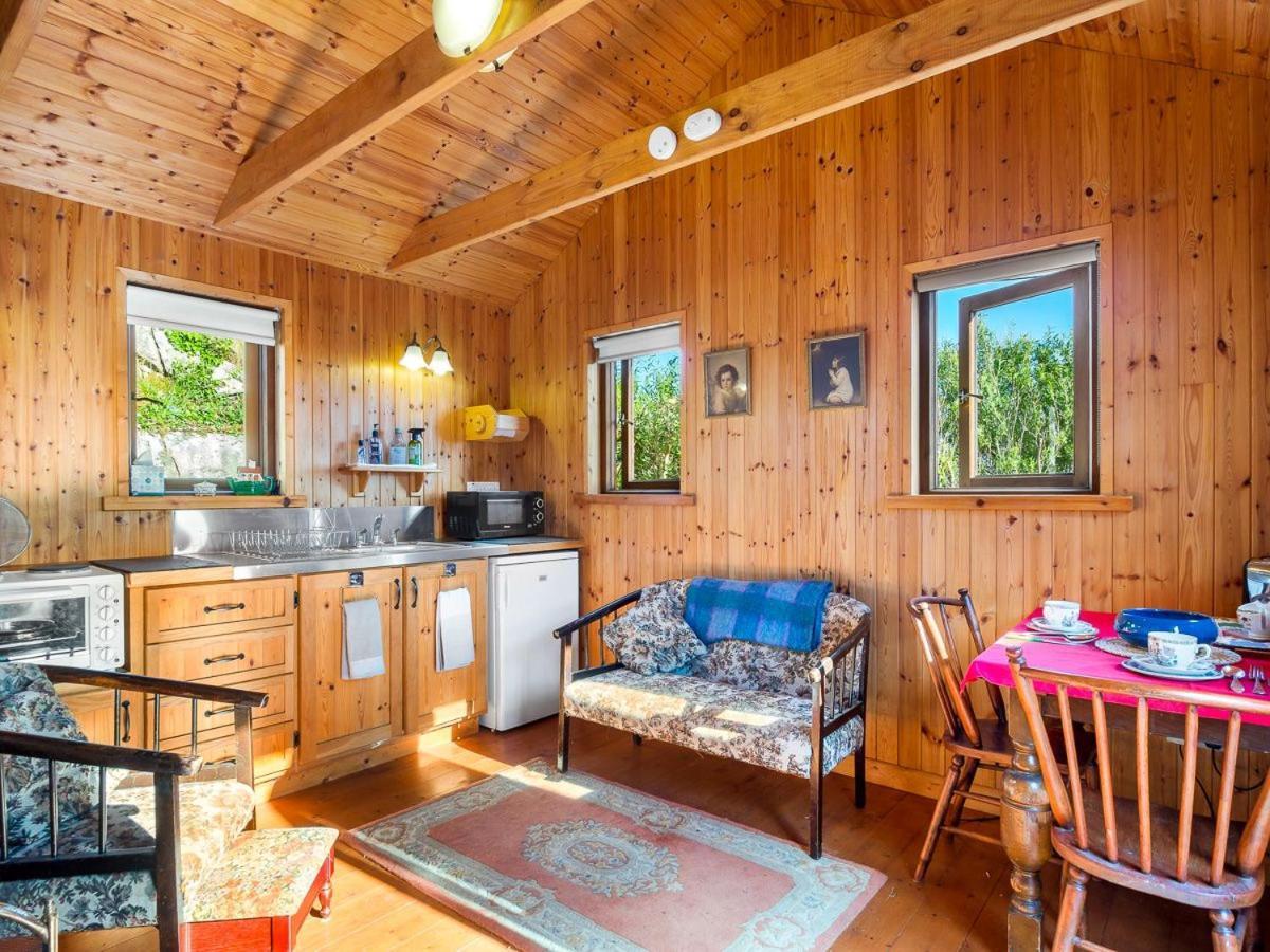 Seaside Log Cabin, Carna Villa Esterno foto