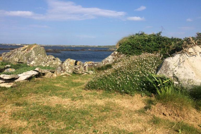 Seaside Log Cabin, Carna Villa Esterno foto