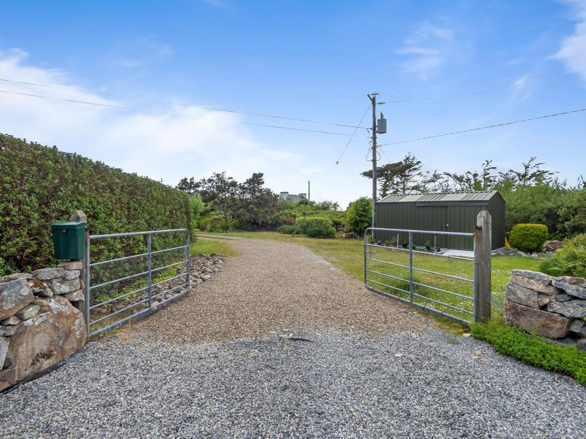 Seaside Log Cabin, Carna Villa Esterno foto